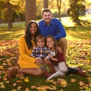 Meet your Posher, Lenea